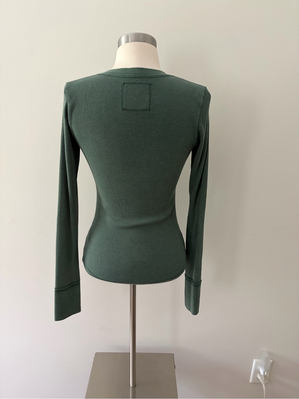 aerie Henley Essential Layering T-Shirt Ribbed Long-Sleeve Green S Cabincore - Picture 6 of 8